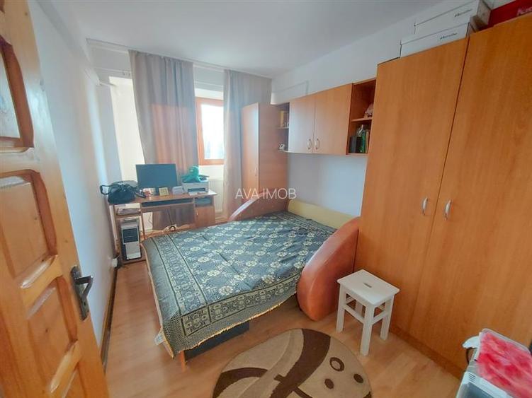 Apartament 3 camere decomandat, zona Mioritei - 6