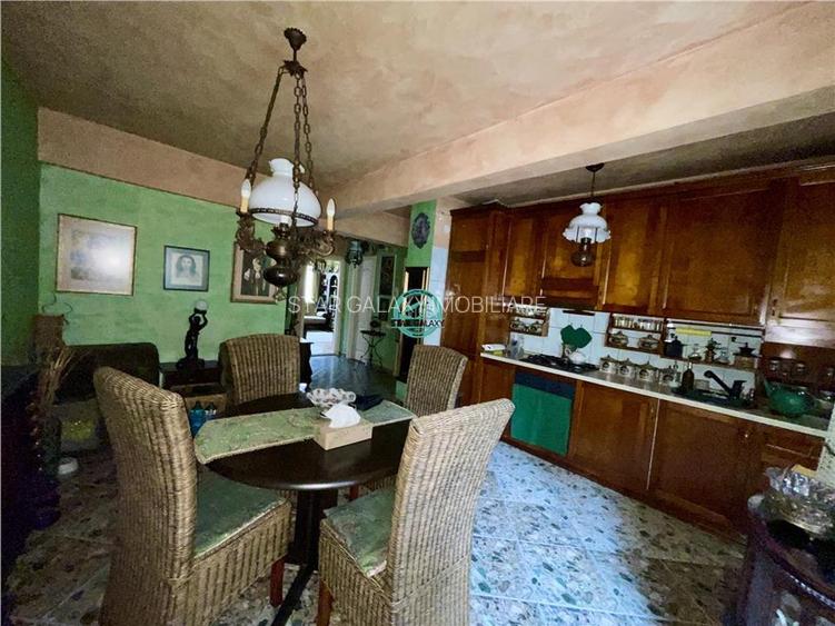 Apartament cu 2 camere de vanzare, in Centru str. Bolyai - 2