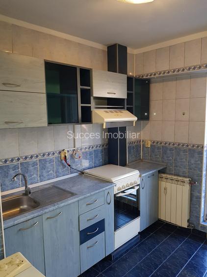 PIATA IANCULUI-METROU,DECOMANDATA,43 MP,MOBILATA,350 EURO,ET.2 - 7