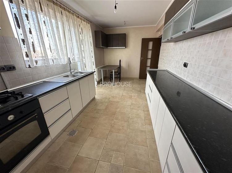 PENTHOUSE - Zona Arena Mall - 294mp - 12