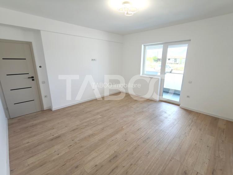 Apartament decomandat - la cheie - 2 camere balcon si loc de parcare - 6