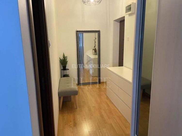 Apartament 3 camere în zona SCOALA ELF - 4