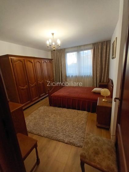 2 Case la Vânzare Vila P+1+M ,3 camere,2 bai,Casa parter 1 camera 1 baie - 10