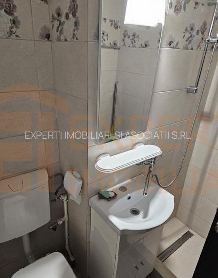 Spatiu comercial de inchiriat, situat in zona Ciresica  - 4