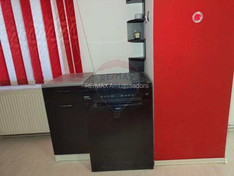Casa de vanzare cu teren de 2175 mp,anexe si livada generoasa | Mailat - 10
