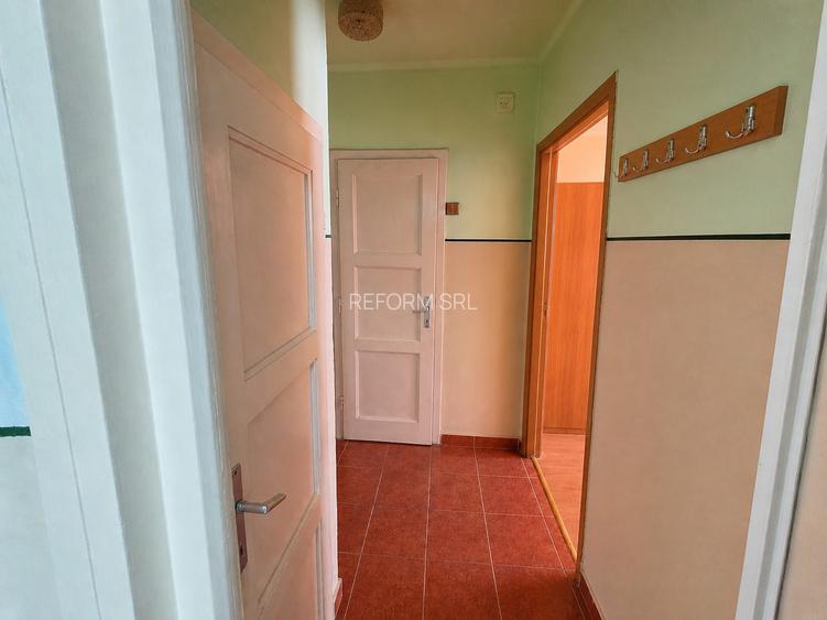 De vânzare apartament cu 2 camere, pe strada Horea - 6