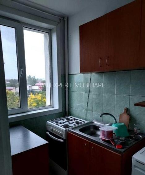 Metrou 1 Decembrie 1918, gars, et. 5/10, loc de parcare - 2