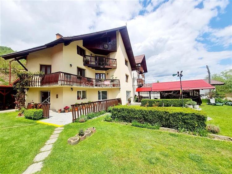 Tur 3D! Pensiune in areal pretios, Moieciu, Bran, Brasov - 12