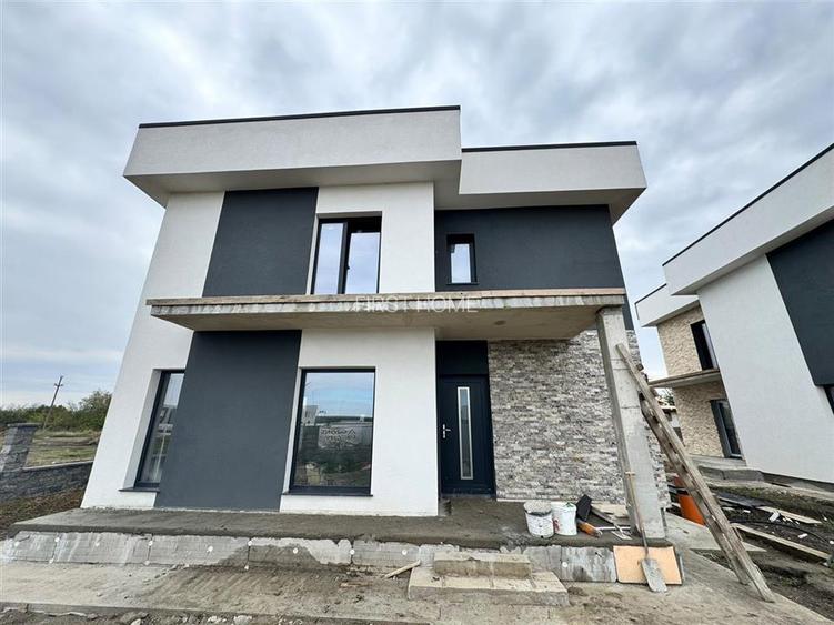Vila P+1 de vanzare in Focsani - Nord 4 dormitoare, 3 bai , 160.000 euro - 3