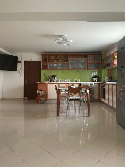 Apartament - 3 camere - decomandat-Str. Matei Basarab - 14