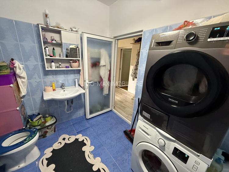 Ap 3 camere - transformat din alipirea a 2 garsoniere - 62 mp - parter - 11