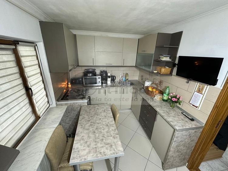 Apartament cu 4 camere/Spatiu birouri/ Cabinet - Nicolina 155.000 € - 8