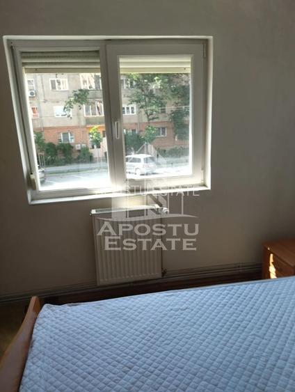 Apartament cu 4 camere , centrala proprie, zona Soarelui - 4