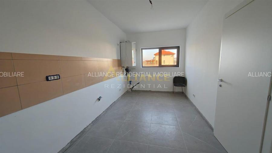 Duplex modern P+E+M de vânzare - 203 mp utili, 6 camere - 12