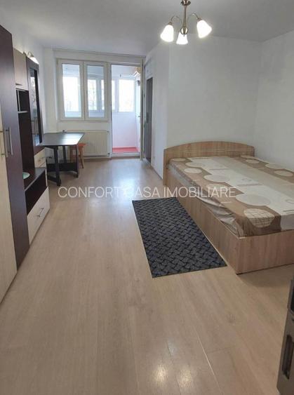 Garsoniera 32 mp 1980 metrou - 2