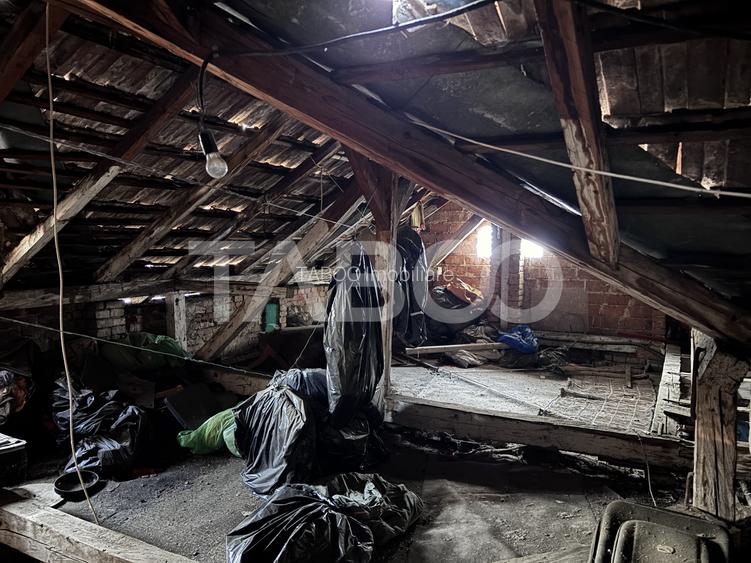 Casa de vanzare la 10 minute de mers pe jos de Piata Cipariu - 3