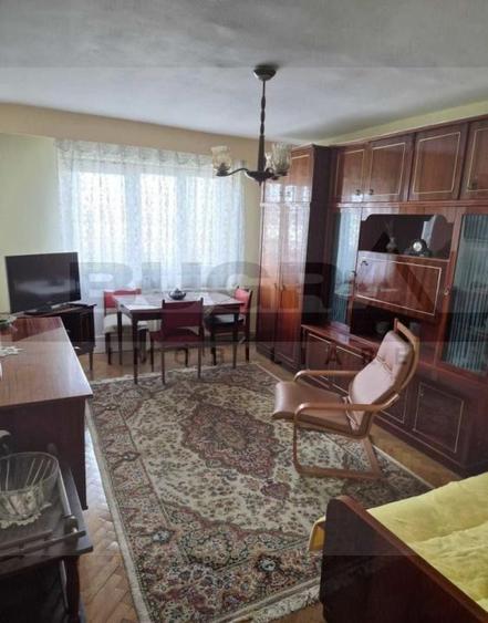 Apartament cu 3 camere, 66 mp, etaj intemediar, garaj, Zona Minerva