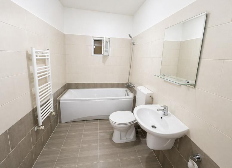 Apartament cu 3 camere Calea Lipovei