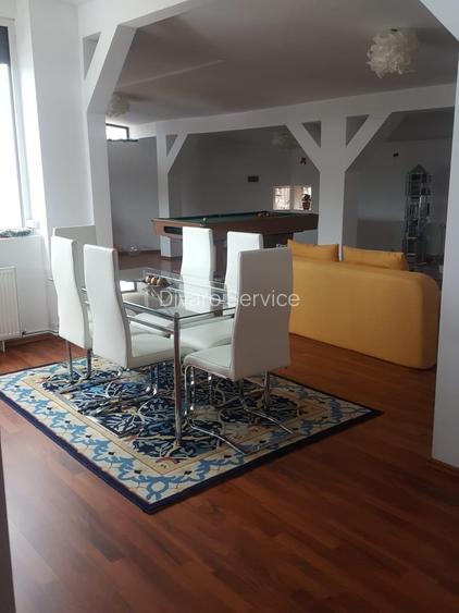 Vanzare vila zona Titulescu cu trei apartamente piscina garaj  gradina foisor - 3