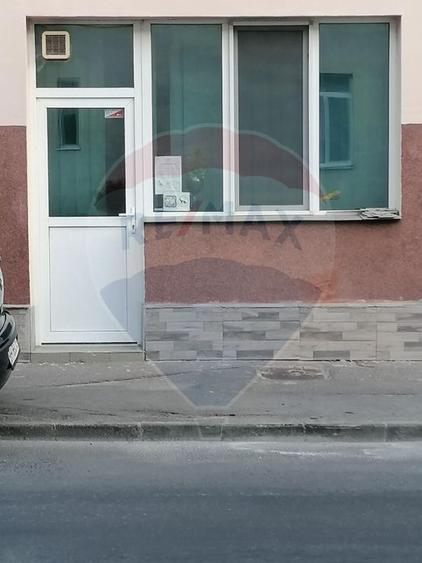 Spațiu comercial 98mp vânzare zona Crisul Supermarket, str. L Pasteur