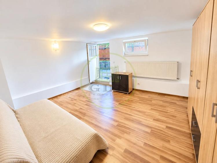 TRIPLEX MODERN DE VÂNZARE, 131 MP + POD 35 MP, TERASĂ 25 MP, GARAJ, TURNISOR