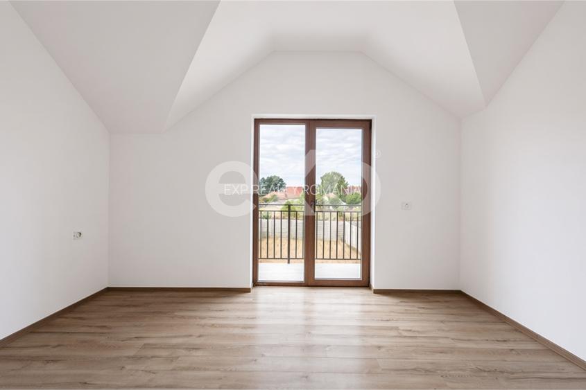 De vânzare duplex nou în Covaci
