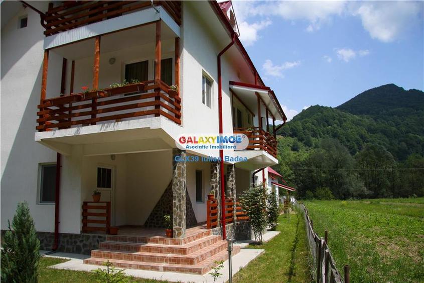 Pensiune de vanzare zona Voineasa - jud. Valcea - 2