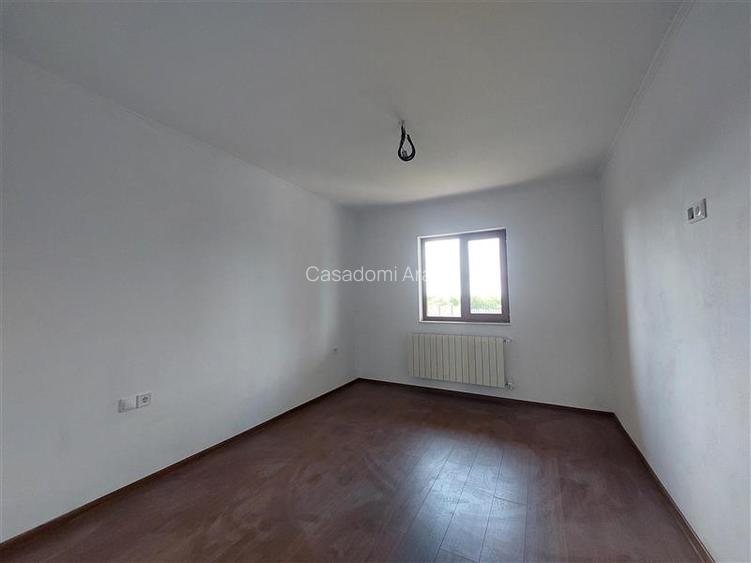 Casa finisata modern in Vinga - 10