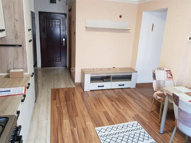 Mobilat - Utilat, AP 1 camera transformat in 2 camere, Progresu - 4