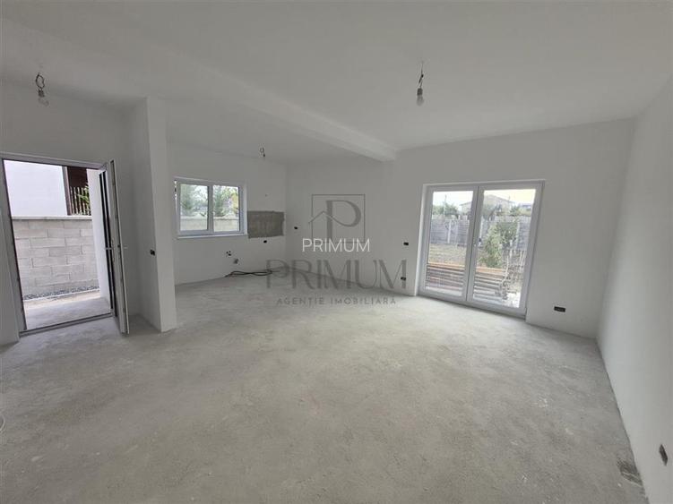 Duplex 4 camere - zona LIDL nou - personalizare interioara - toate utilitatile. - 2