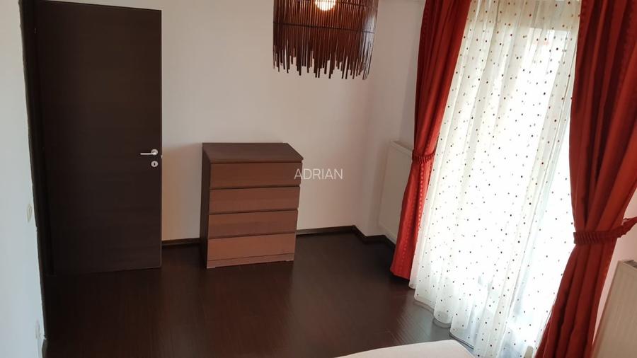 Proprietar-Închiriez apartament 3 camere + 2 locuri parcare - VIDEO  - 7