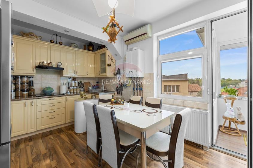 Apartament spațios de vânzare în zonă selectă -Strada Mozart - 4