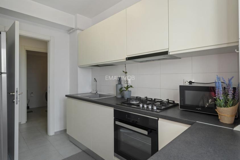 VANZARE AP. 2 CAMERE COMPLET MOBILAT+PARCARE SUBTERANA LANGA METROU 1 DECEMBRIE - 12