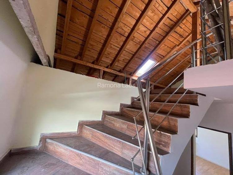 Casa solida, moderna si luminoasa; liniste totala in natura! - 14