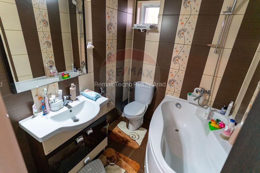 Casă / Vilă deosebita de vânzare, Hateg jud. Hunedoara - 22