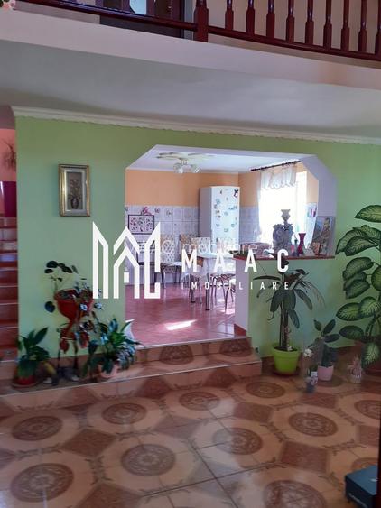 Casă spațioasă I 6 camere I Teren 845 mp I Zonă de Case I Priveliște Superbă - 4