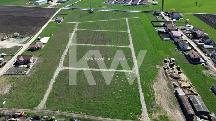 Teren de 627 mp în Hălchiu - utilități - Comision 0% - 3