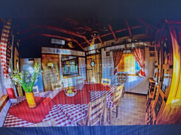 De vanzare Pensiunea Casa Delta,8 camere, situata pe Dunarea Veche, langa Lebada - 4