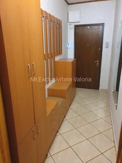 Apartament ultracentral, 3 camere, cu priveliste impresionanta, langa Mercur - 7