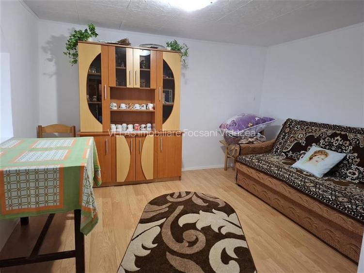 Casa Gugesti, sat Oreavu, 1870 mp teren - 6