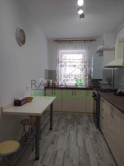 Garsoniera  de inchiriat Avantgarden, parcare, balcon, bloc nou - 3