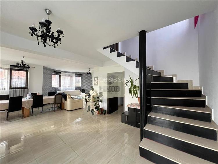 Casa  260 mpu 7 camere 5 bai filigorie teren 500 mp Selimbar - 2