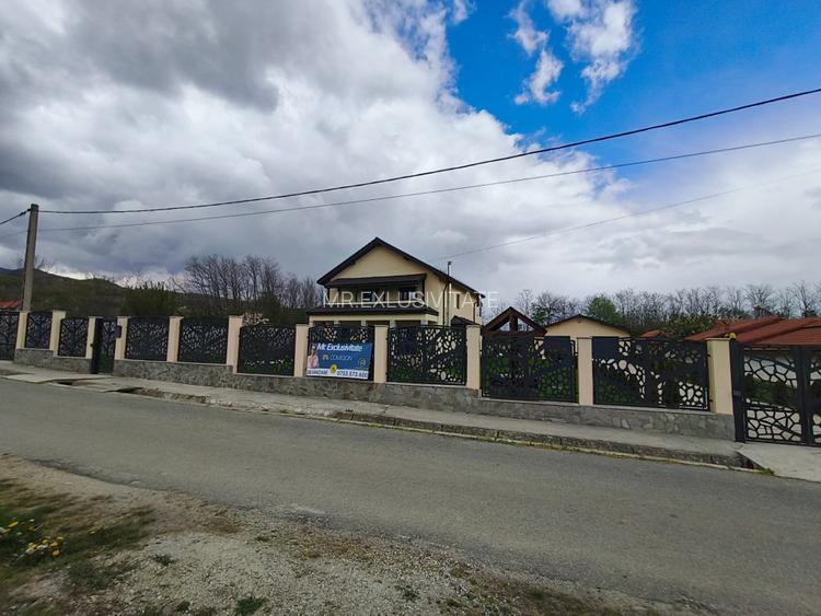 Casă P+1 modernă, complet echipată, cu teren mult, la Crasna - 2