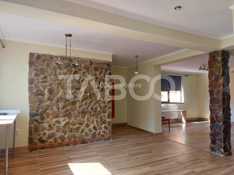 Casa de inchiriat 3 dormitoare 2 bai curte zona Piata Cluj Sibiu - 3