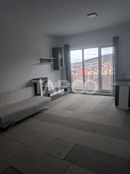 De inchiriat apartament cu 2 camere si parcare in Floresti - 2