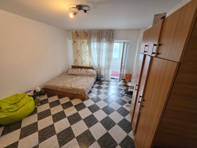 Piata Muncii, 5 minute metrou, pe Apostol Margarit, bloc 1987, reabilitat - 7