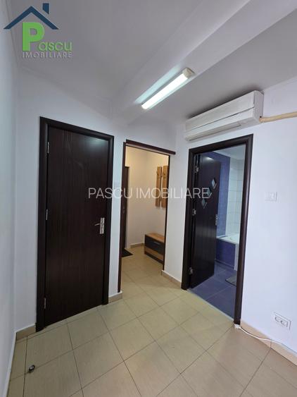Vanzare apartament 2 camere Eroii Revolutiei, str. Vigoniei, cf.I - 12