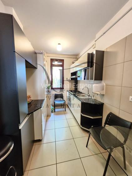 Vila 8 camere 3 bucatarii 3 bai 1 terasa 281 mp Barbu Vacarescu Stefan cel Mare - 16