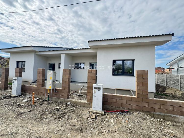 Duplex pe parter langa Carrefour toate utilitatile - 2