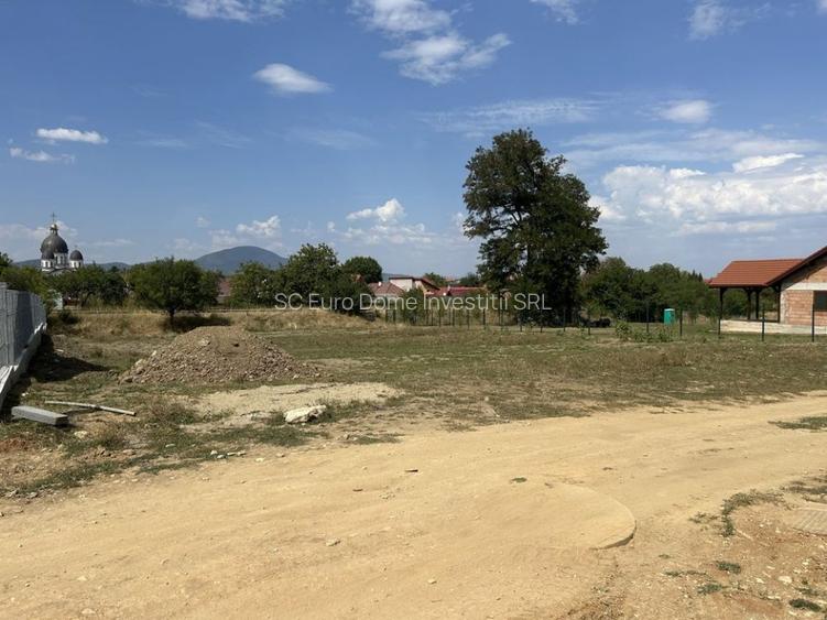 Teren pretabil duplex in zona pitoreasca cu acces usor catre oras - 3